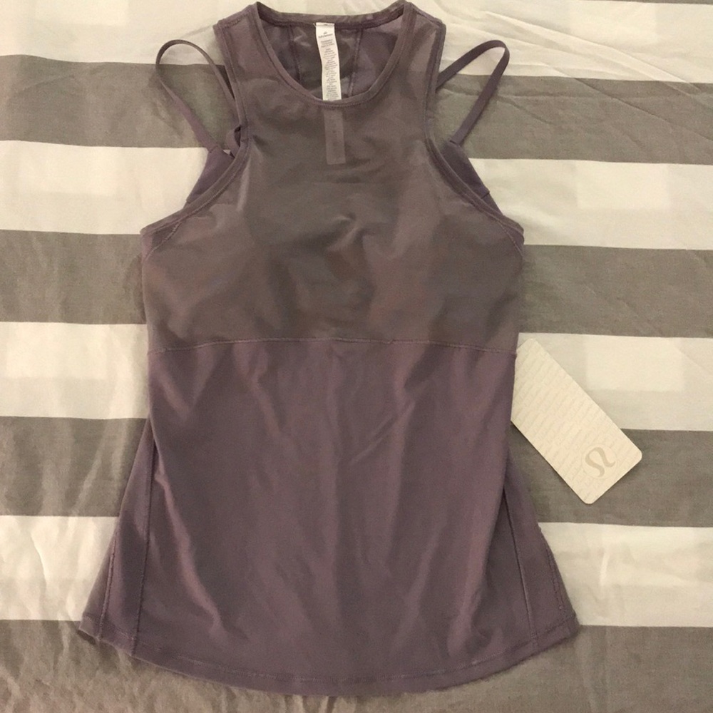 Lululemon top with bra